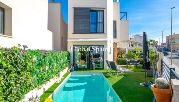 VILLA - Venta - BENIJÓFAR -
                BENIJÓFAR