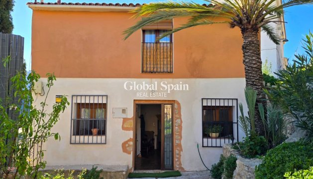 VILLA - Venta - CALLOSA D'EN SARRIÀ -
                Callosa De Ensarrià