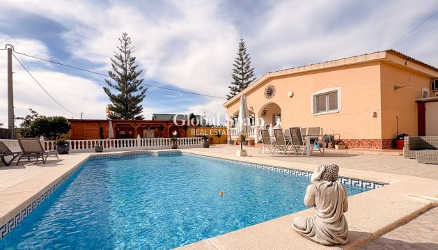 VILLA - Venta - CATRAL -
                Catral