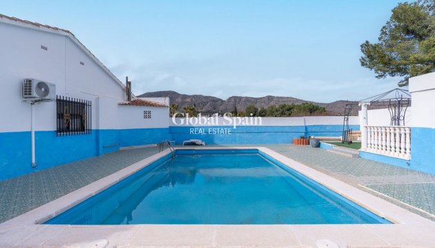 VILLA - Venta - HONDÓN DE LAS NIEVES -
                Inland