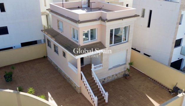 Villa - Venta -
                ORIHUELA COSTA - MV-67404