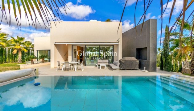 VILLA - Venta - ORIHUELA -
                LAS COLINAS GOLF RESORT