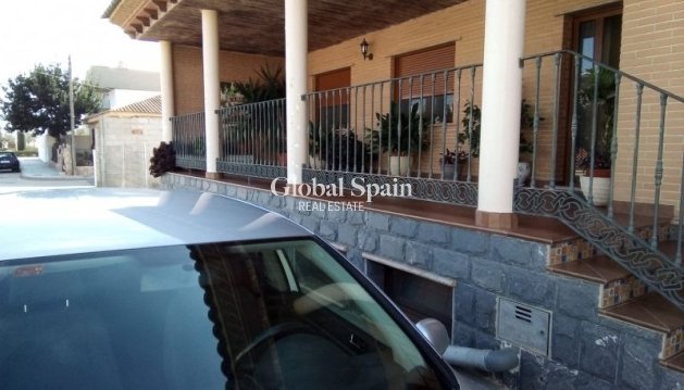 VILLA - Venta - PILAR DE LA HORADADA -
                Costa Blanca