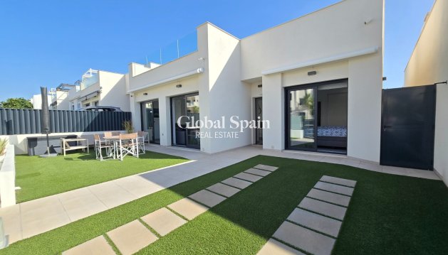 Villa - Venta - PILAR DE LA HORADADA -
                Lo Romero Golf