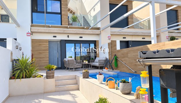 VILLA - Venta - ROJALES -
                Rojales