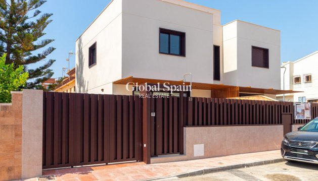 VILLA - Venta - SANTIAGO DE LA RIBERA -
                Playa de santiago de la ribera