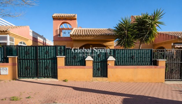 VILLA - Venta - TORREVIEJA -
                Costa Blanca