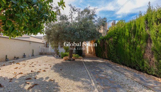 VILLA - Venta - TORREVIEJA -
                La siesta