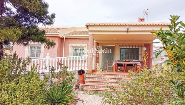 VILLA - Venta - TORREVIEJA -
                La Siesta