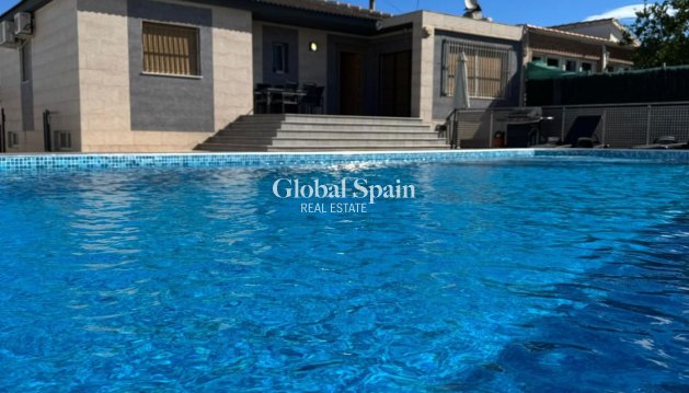 VILLA - Venta - TORREVIEJA -
                LOS BALCONES - LOS ALTOS