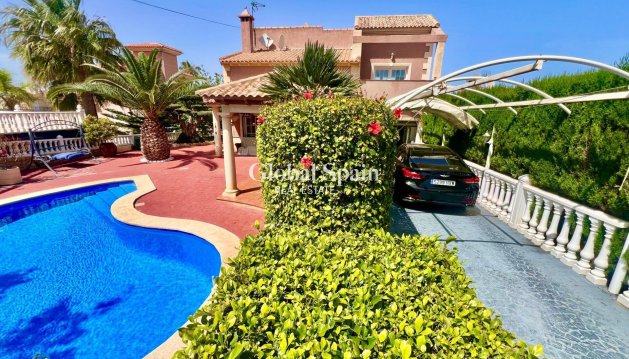 VILLA - Venta - TORREVIEJA -
                LOS BALCONES - LOS ALTOS