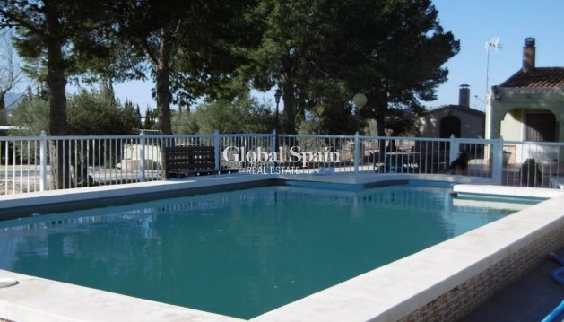 VILLA - Venta - YECLA -
                Inland