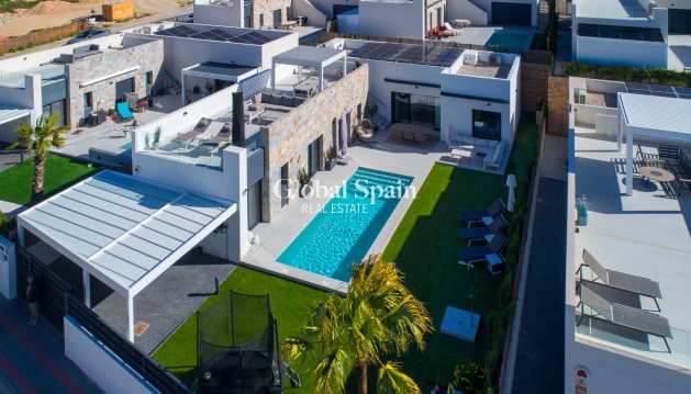 VILLA - Wederverkoop - ALGORFA -
                LA FINCA GOLF / ALGORFA