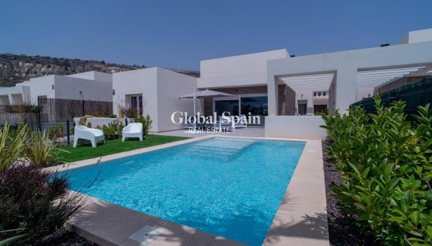 VILLA - Wederverkoop - ALGORFA -
                LA FINCA GOLF / ALGORFA