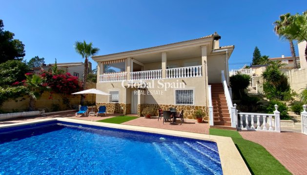 VILLA - Wederverkoop - ALGORFA -
                Lomas De La Juliana