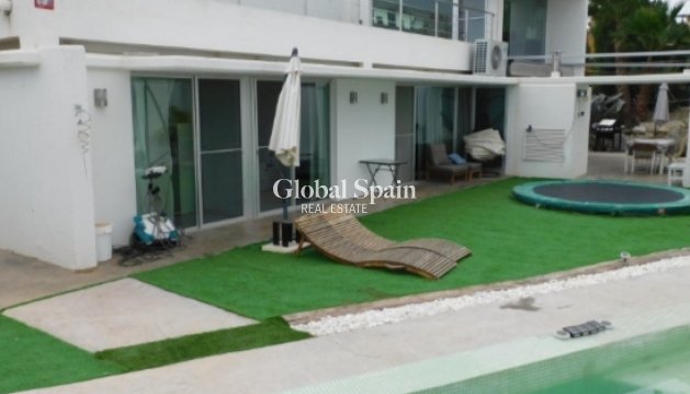 VILLA - Wederverkoop - ALICANTE -
                Costa Blanca
