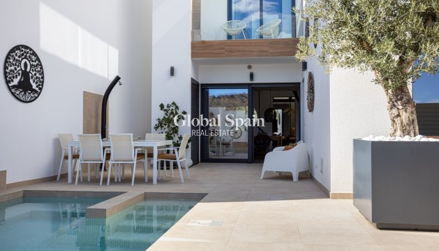 VILLA - Wederverkoop - BENIJÓFAR -
                Costa Blanca