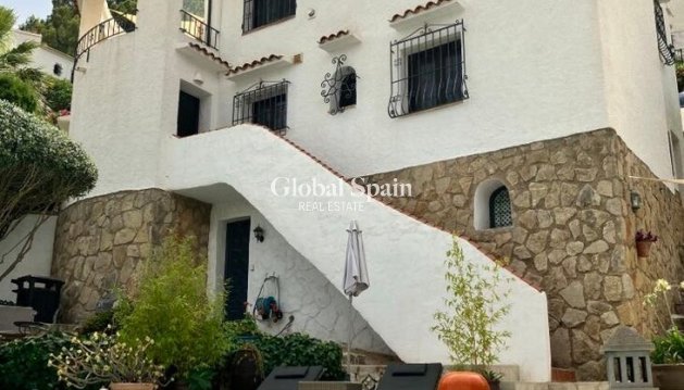 VILLA - Wederverkoop - CALPE -
                Costa Blanca