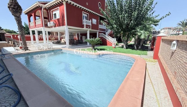 VILLA - Wederverkoop - CAMPOAMOR -
                CAMPOAMOR
