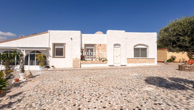 VILLA - Wederverkoop - CIUDAD QUESADA -
                Ciudad Quesada