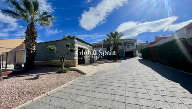 VILLA - Wederverkoop - CIUDAD QUESADA -
                CIUDAD QUESADA