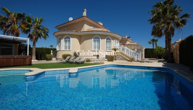 VILLA - Wederverkoop - CIUDAD QUESADA -
                CIUDAD QUESADA