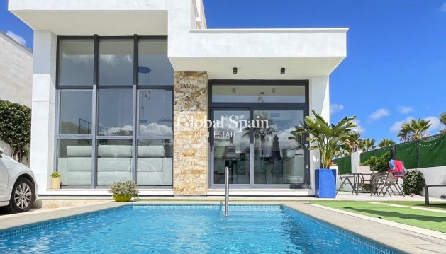 VILLA - Wederverkoop - CIUDAD QUESADA -
                CIUDAD QUESADA