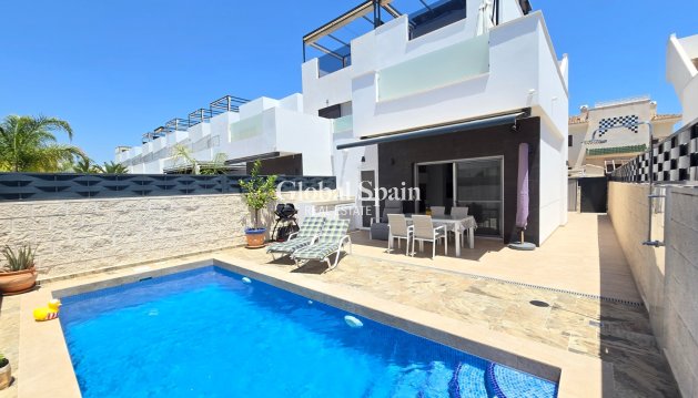 VILLA - Wederverkoop - CIUDAD QUESADA -
                Doña Pepa *