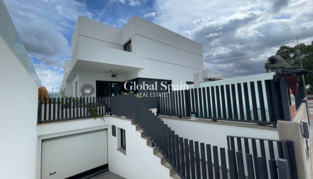 Villa - Wederverkoop - DOLORES -
                ZONA NUEVA