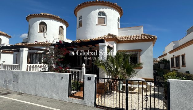 VILLA - Wederverkoop - GUARDAMAR DEL SEGURA -
                EL RASO