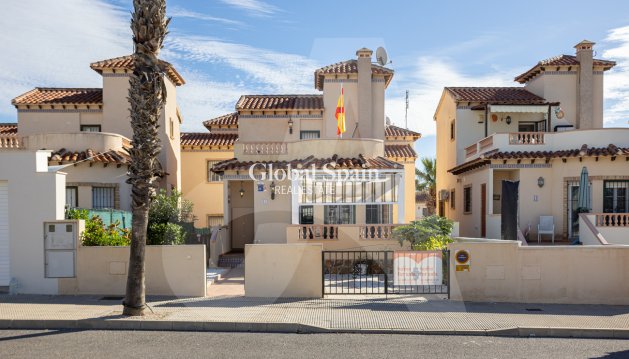 VILLA - Wederverkoop - GUARDAMAR DEL SEGURA -
                EL RASO