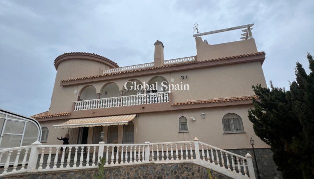 VILLA - Wederverkoop - LA MANGA DEL MAR MENOR -
                Km 17