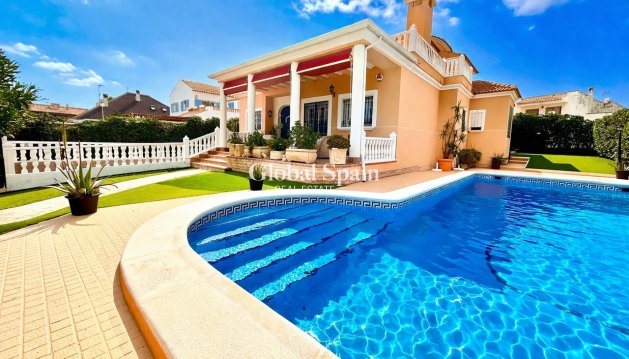 VILLA - Wederverkoop - LA MATA -
                Costa Blanca
