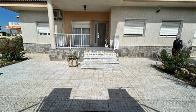 VILLA - Wederverkoop - LOS ALCÁZARES -
                Las Lomas Del Rame-bahía Bella