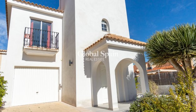 VILLA - Wederverkoop - LOS BALCONES - LOS ALTOS -
                Costa Blanca