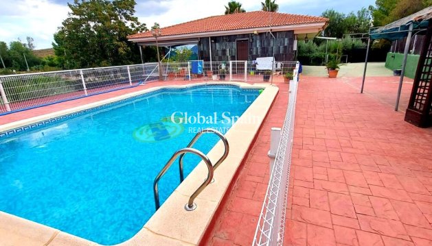 VILLA - Wederverkoop - MURCIA -
                Inland