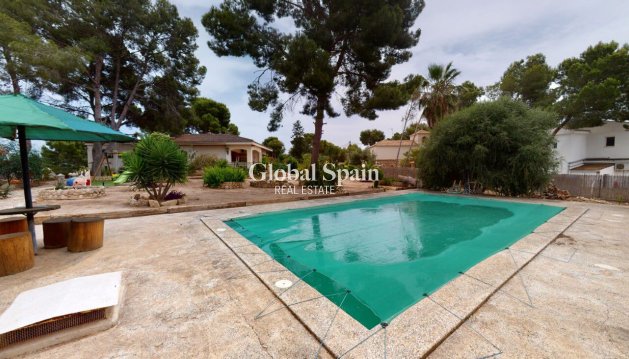 VILLA - Wederverkoop - MURCIA -
                Inland