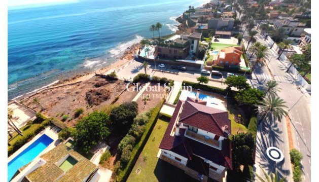 VILLA - Wederverkoop - ORIHUELA COSTA -
                Costa Blanca