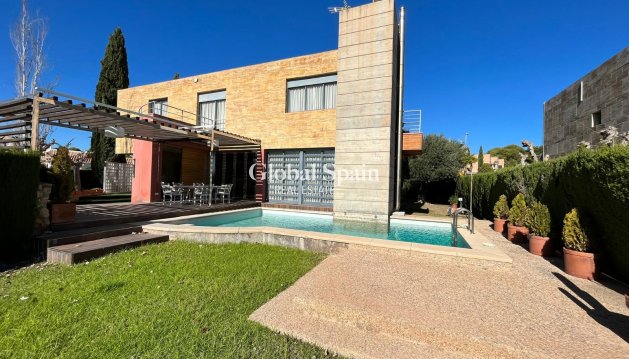 VILLA - Wederverkoop - Orihuela Costa -
                Dehesa de Campoamor