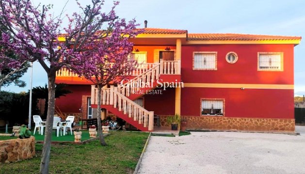 VILLA - Wederverkoop - ORIHUELA -
                Desamparados-hurchillo-torremendo
