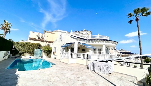 VILLA - Wederverkoop - PINAR DE CAMPOVERDE -
                Inland