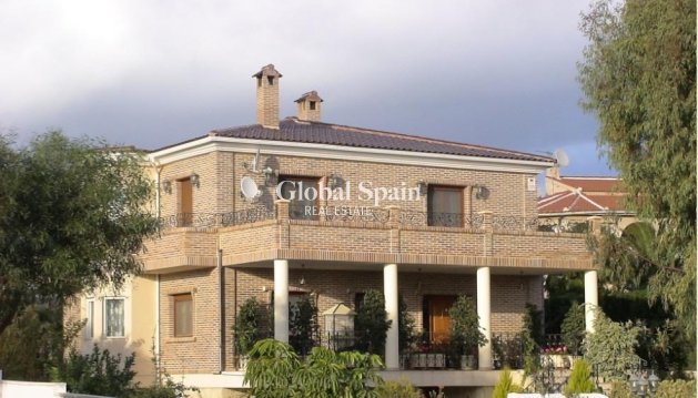 VILLA - Wederverkoop - ROJALES -
                Ciudad Quesada