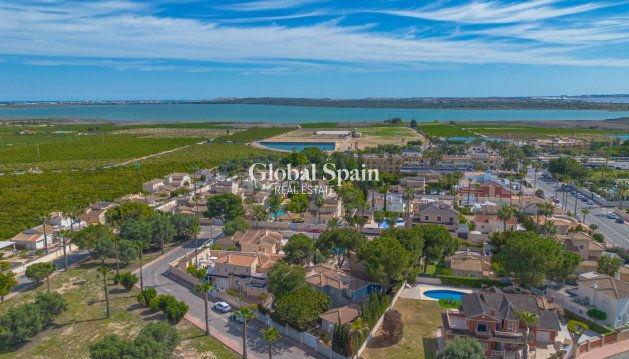 VILLA - Wederverkoop - ROJALES -
                Pueblo Bravo