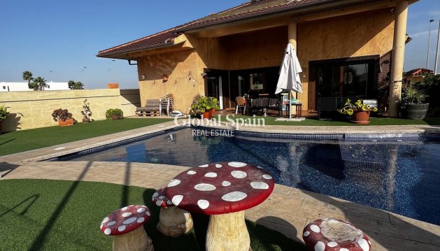 VILLA - Wederverkoop - SAN JAVIER -
                Costa Calida