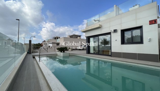 VILLA - Wederverkoop - SAN MIGUEL DE SALINAS -
                Costa Blanca Sur