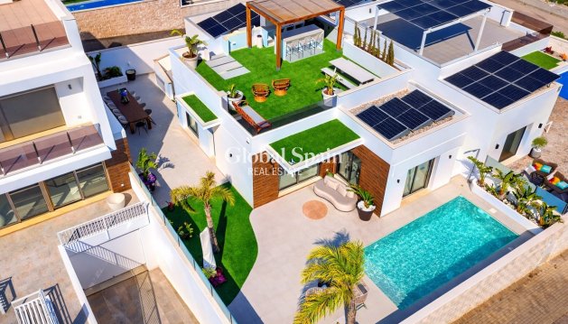 VILLA - Wederverkoop - SAN MIGUEL DE SALINAS -
                Inland