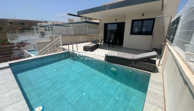 VILLA - Wederverkoop - SAN MIGUEL DE SALINAS -
                Inland