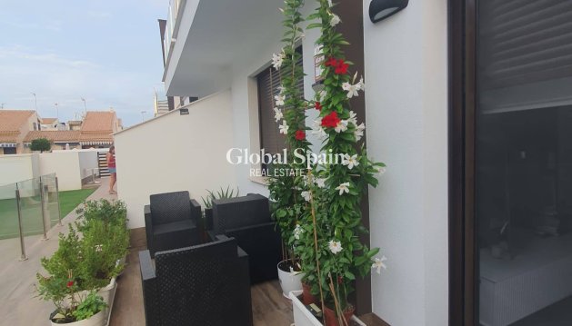 VILLA - Wederverkoop - SAN PEDRO DEL PINATAR -
                CENTRO