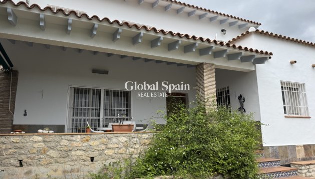 VILLA - Wederverkoop - TÀRBENA -
                Costa Blanca