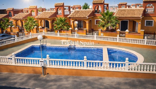 VILLA - Wederverkoop - TORREVIEJA -
                Costa Blanca